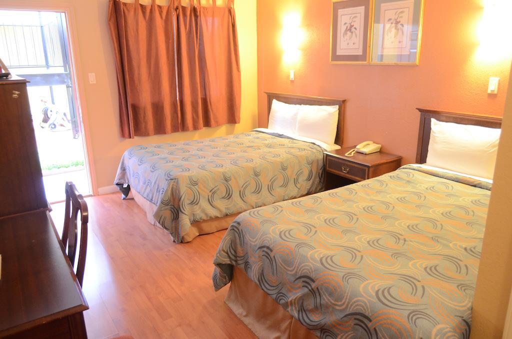 Bear Creek Inn Addicks Luaran gambar